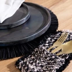 Bazar Bizar Assiettes Plates Assiette En Terracotta Grande Noire -Assiettes Soldes Magasin assiette en terracotta grande noire 2