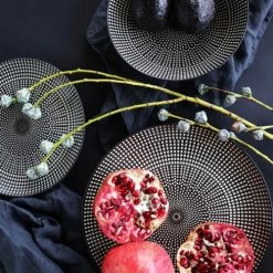 Kare Design Assiettes Plates Assiette Plate En Porcelaine Noire Et Blanche D26 - Lot De 4 -Assiettes Soldes Magasin assiette plate en porcelaine noire et blanche d26 lot de 4 1